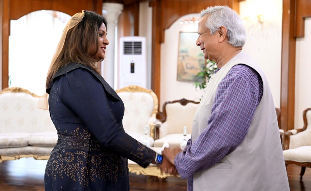 High Commissioner Shiuneen Rasheed calls on Professor Mohamed Yunus, Chief Adviser of the interim Government of Bangladesh